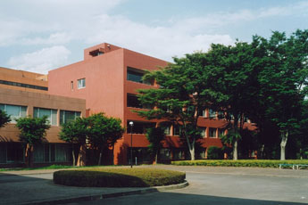 労働大学校・写真