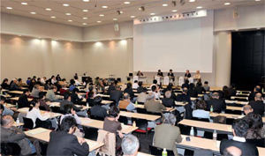 労働政策フォーラム（2010年12月4日） 開催報告「今後の外国人労働者問題を考える―経済危機が日系人労働者に与えた影響等を踏まえて」（JILPT）